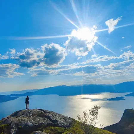 Hardangerfjord Panorama With Spectacular Fjord Views Lägenhet Herand